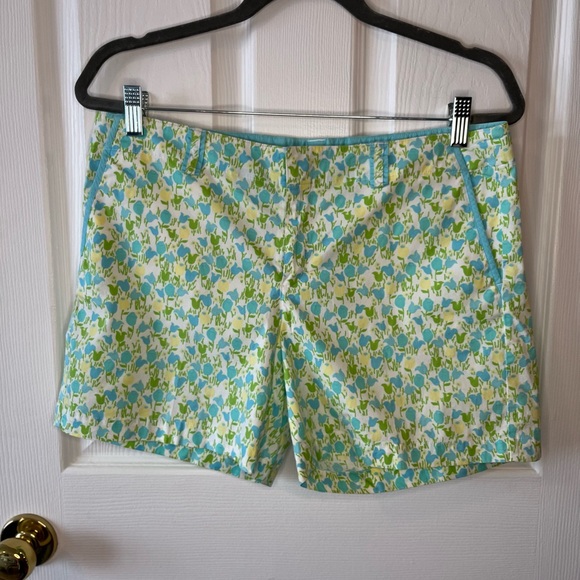 Lilly Pulitzer Palm Beach Fit Tulip Print Shorts sz 6 - Picture 4 of 8